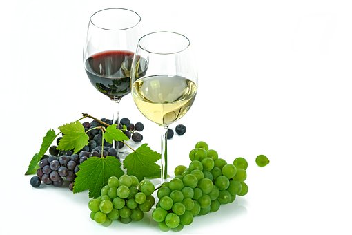 葡萄酒维什么能有助消化作，防止便秘的功效作用呢？